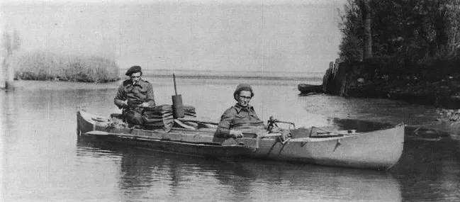 2 Liniecrossers in een bootje